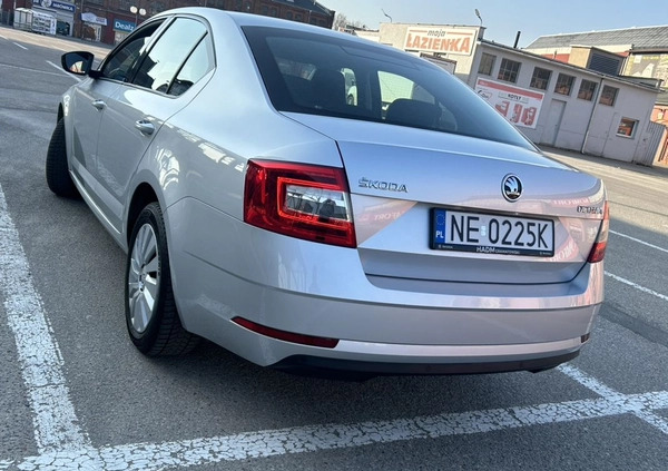 Skoda Octavia cena 41300 przebieg: 203000, rok produkcji 2018 z Elbląg małe 191